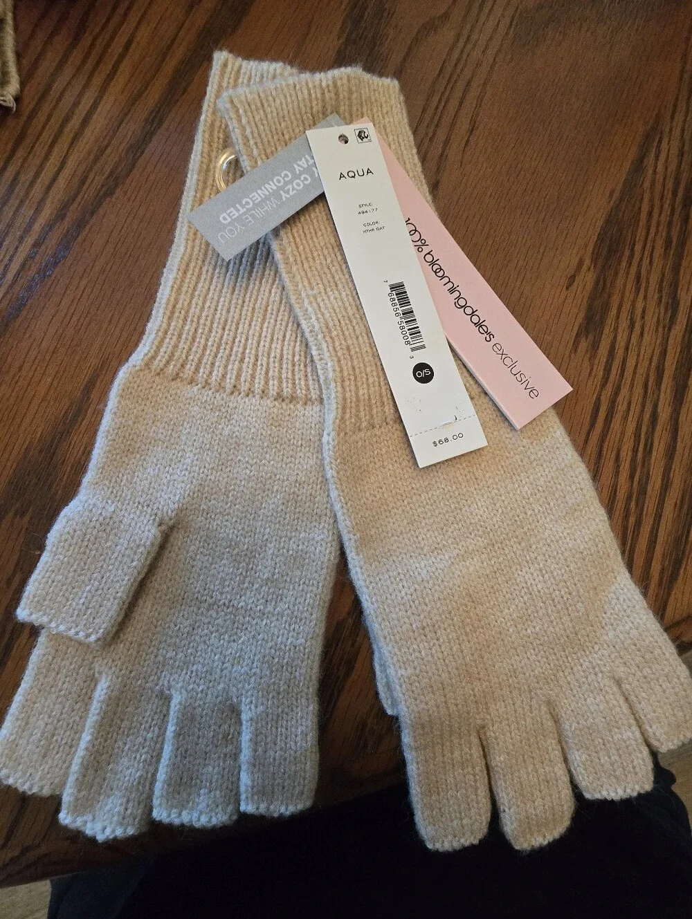 Aqua Knit Fingerless Gloves. Mobile Compatible. NWT Gift Fall Winter Cold